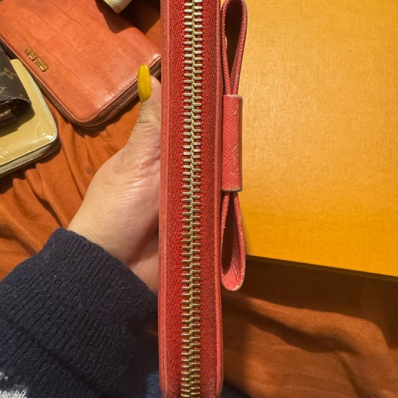 Prada coral zip around wallet - Picture 5 of 9
